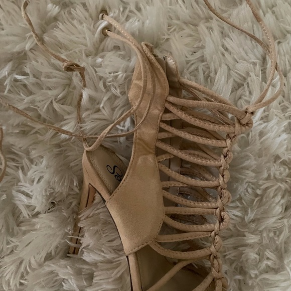 Nude tie up heels NEW and unworn - Picture 5 of 7